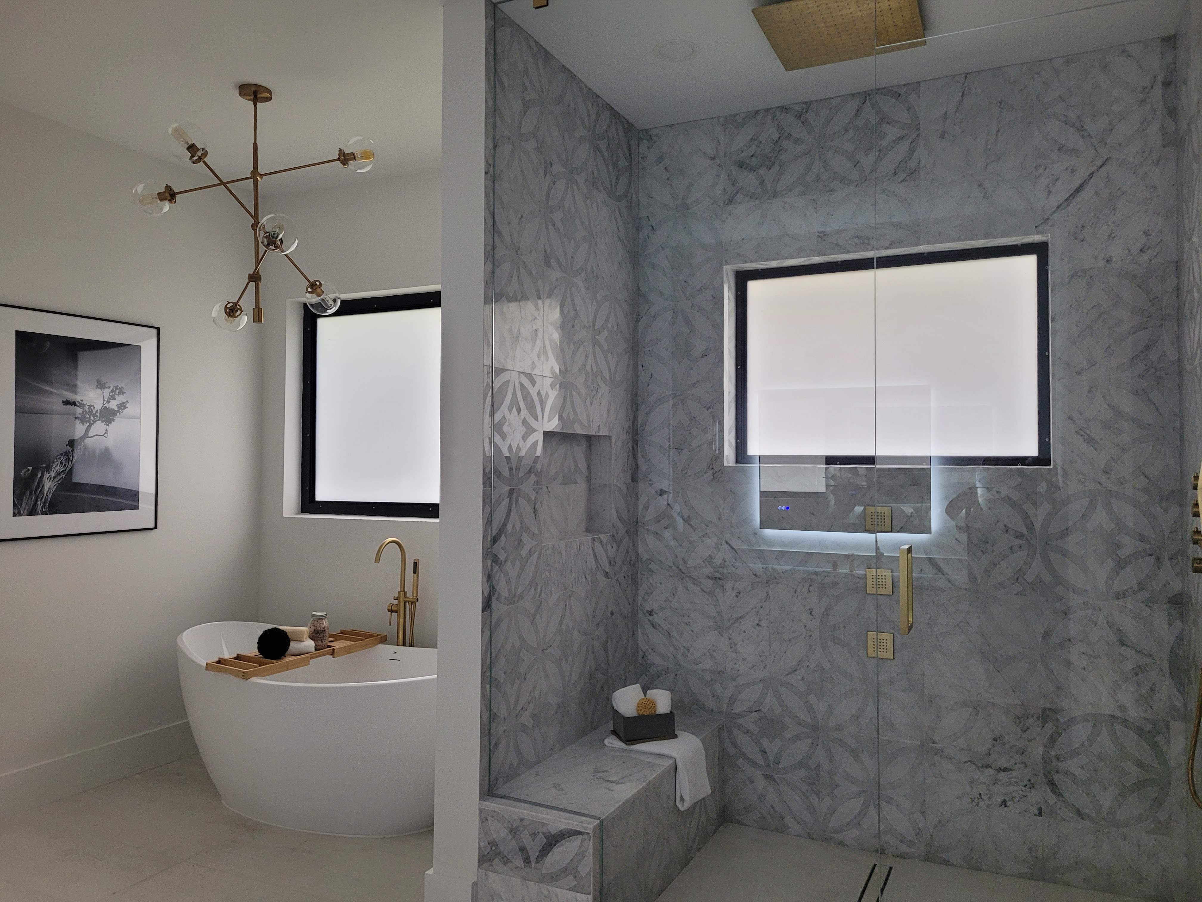 This is an alternative image description. It will generate auto caption.